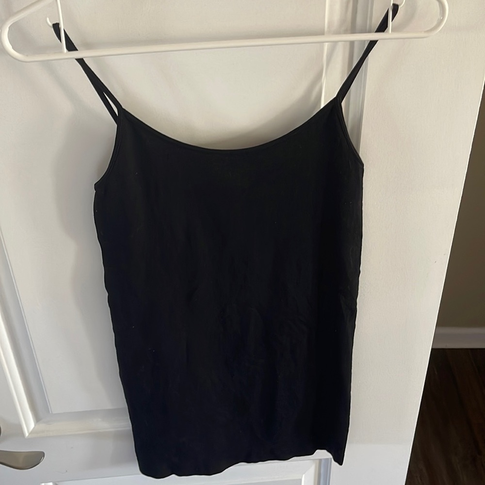 Skinnytees seemless Cami. NWT
Size: One Size (fits most 0-14)
